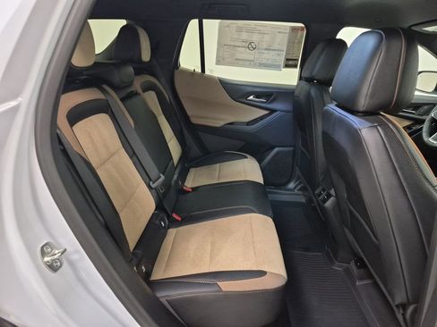 New 2026 Chevrolet Equinox ACTIV w/ Safety and Technology Package image 28