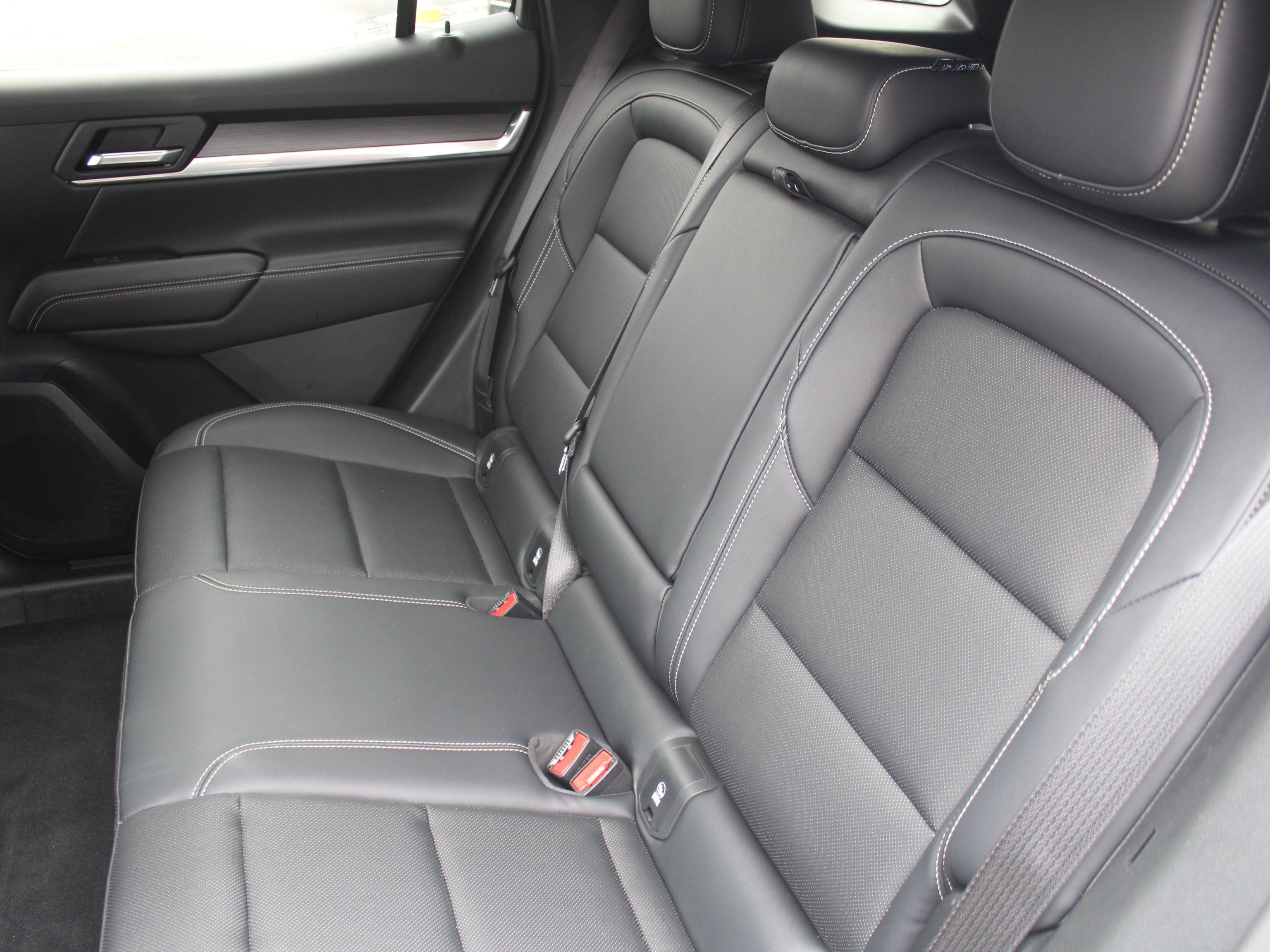 Used 2026 GMC Terrain Elevation w/ Elevation Premium Package AWD/4WD image 23