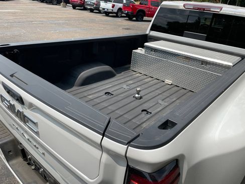 Used 2025 GMC Sierra 3500 Denali Ultimate AWD/4WD image 41