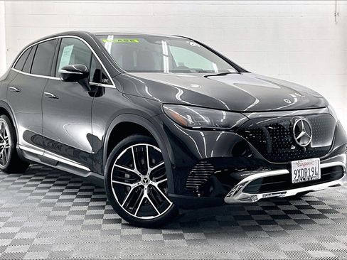 Used 2026 Mercedes-Benz EQE 320 4MATIC SUV image 35