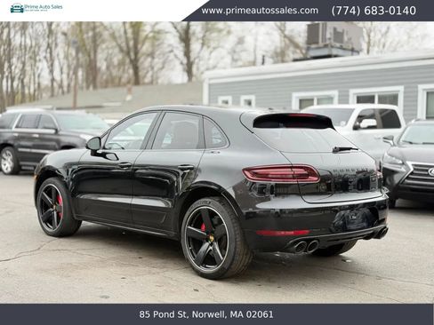 Used 2018 Porsche Macan Turbo AWD/4WD image 7