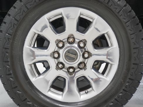 Used 2017 Ford F250 Lariat w/ Chrome Package image 30