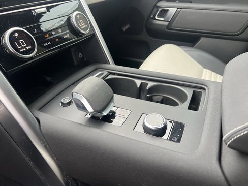 Used 2023 Land Rover Discovery S R-Dynamic AWD/4WD image 25