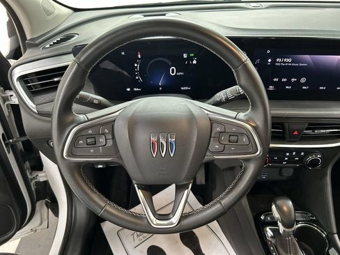 Certified 2024 Buick Encore GX Preferred FWD image 4