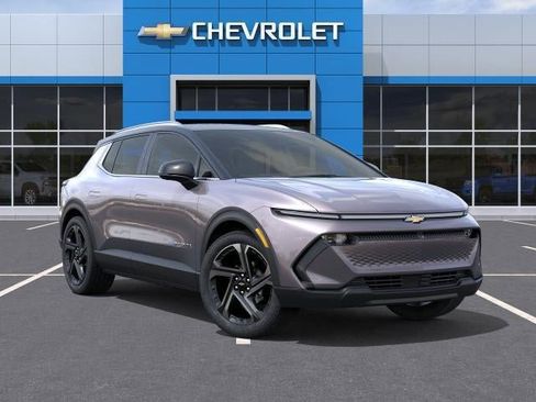 New 2026 Chevrolet Equinox EV LT w/ Convenience Package II AWD/4WD image 7