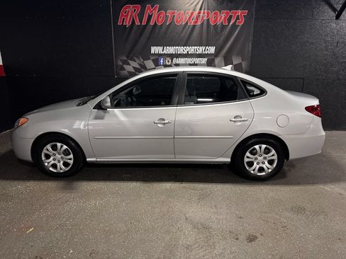 Used 2010 Hyundai Elantra GLS FWD image 2