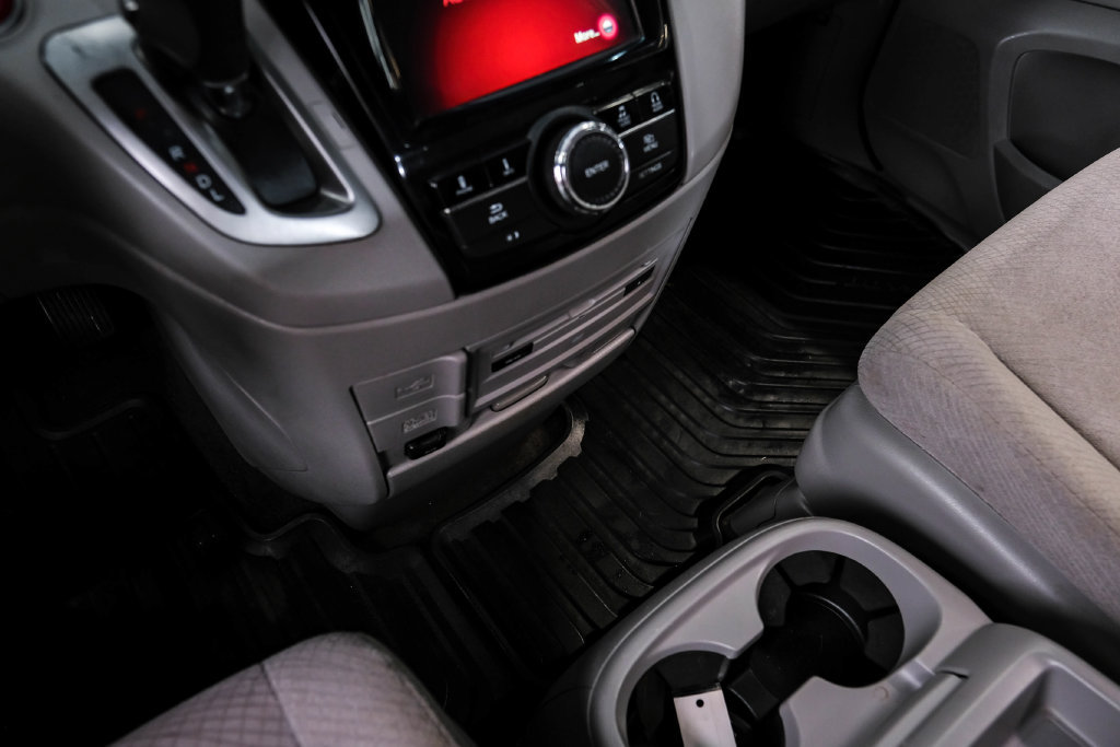 Used 2016 Honda Odyssey SE image 30