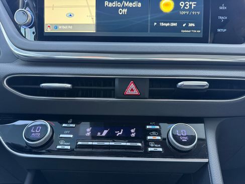 Used 2020 Hyundai Sonata Limited FWD image 11