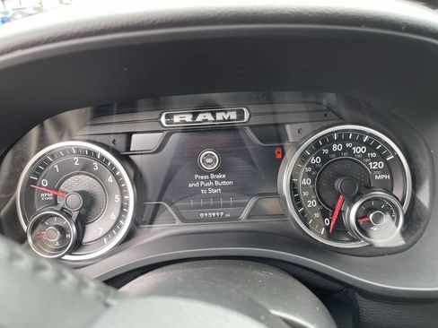 Used 2022 RAM 1500 Big Horn w/ Night Edition RWD image 5