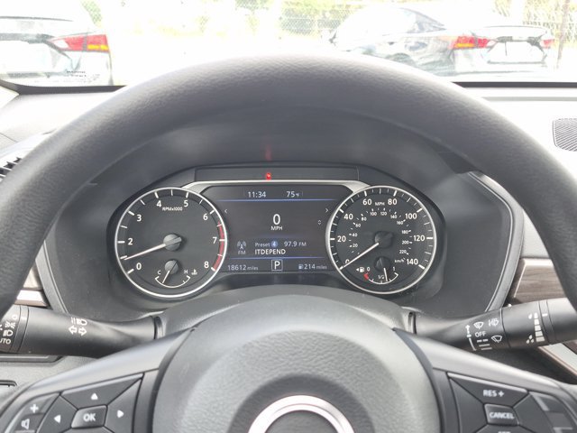 Used 2025 Nissan Altima 2.5 SV AWD/4WD image 13
