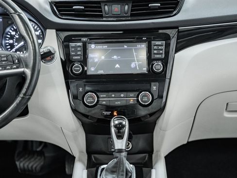 Used 2018 Nissan Rogue Sport SL w/ SL Premium Package image 27