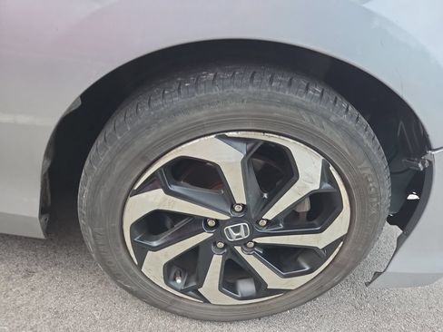 Used 2016 Honda Accord EX-L image 2