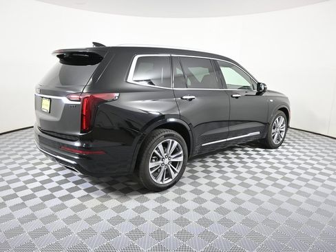 Used 2024 Cadillac XT6 Premium Luxury image 6
