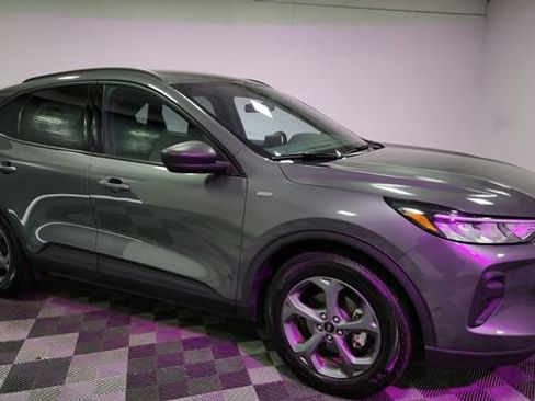 Used 2025 Ford Escape ST-Line FWD image 1
