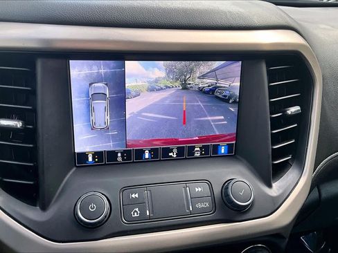 Used 2023 GMC Acadia Denali w/ Denali Ultimate Package FWD image 27