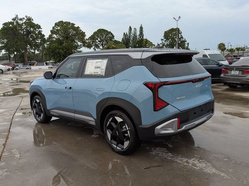 New 2027 Kia Seltos S FWD image 7