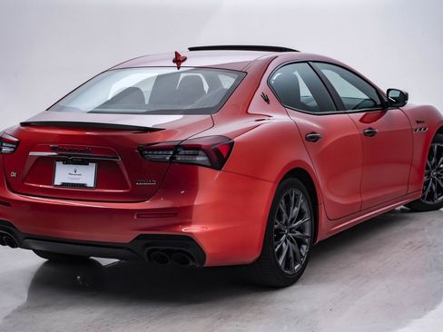 Certified 2022 Maserati Ghibli Modena Q4 image 11