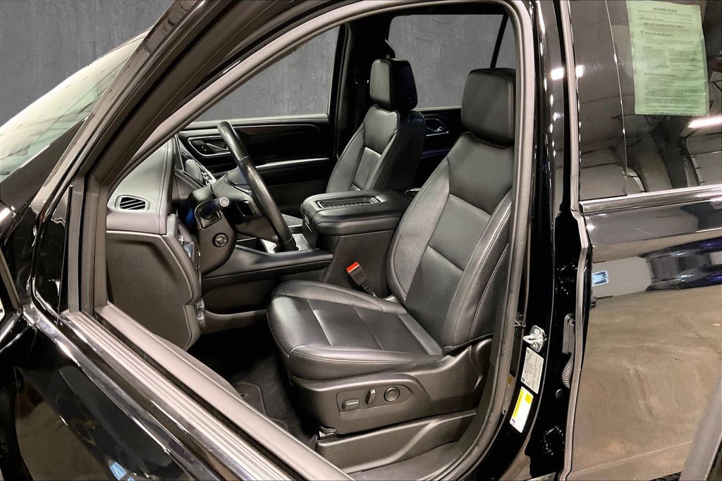 Used 2024 Chevrolet Tahoe Z71 w/ Luxury Package AWD/4WD image 22