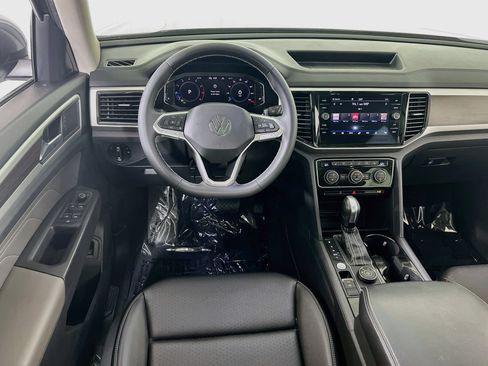 Used 2023 Volkswagen Atlas SE AWD/4WD image 22