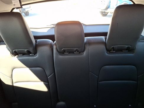 Used 2024 Nissan Pathfinder SL AWD/4WD image 11