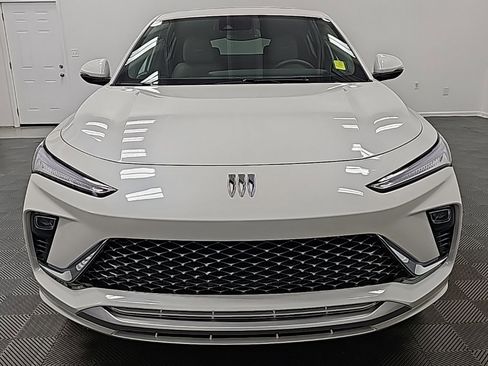 New 2026 Buick Envista Avenir image 3