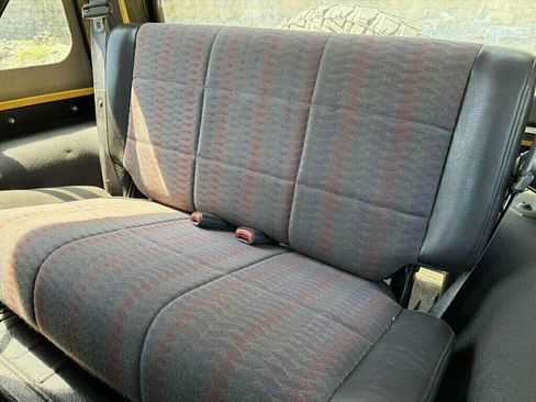 Used 2000 Jeep Wrangler Sport AWD/4WD image 22