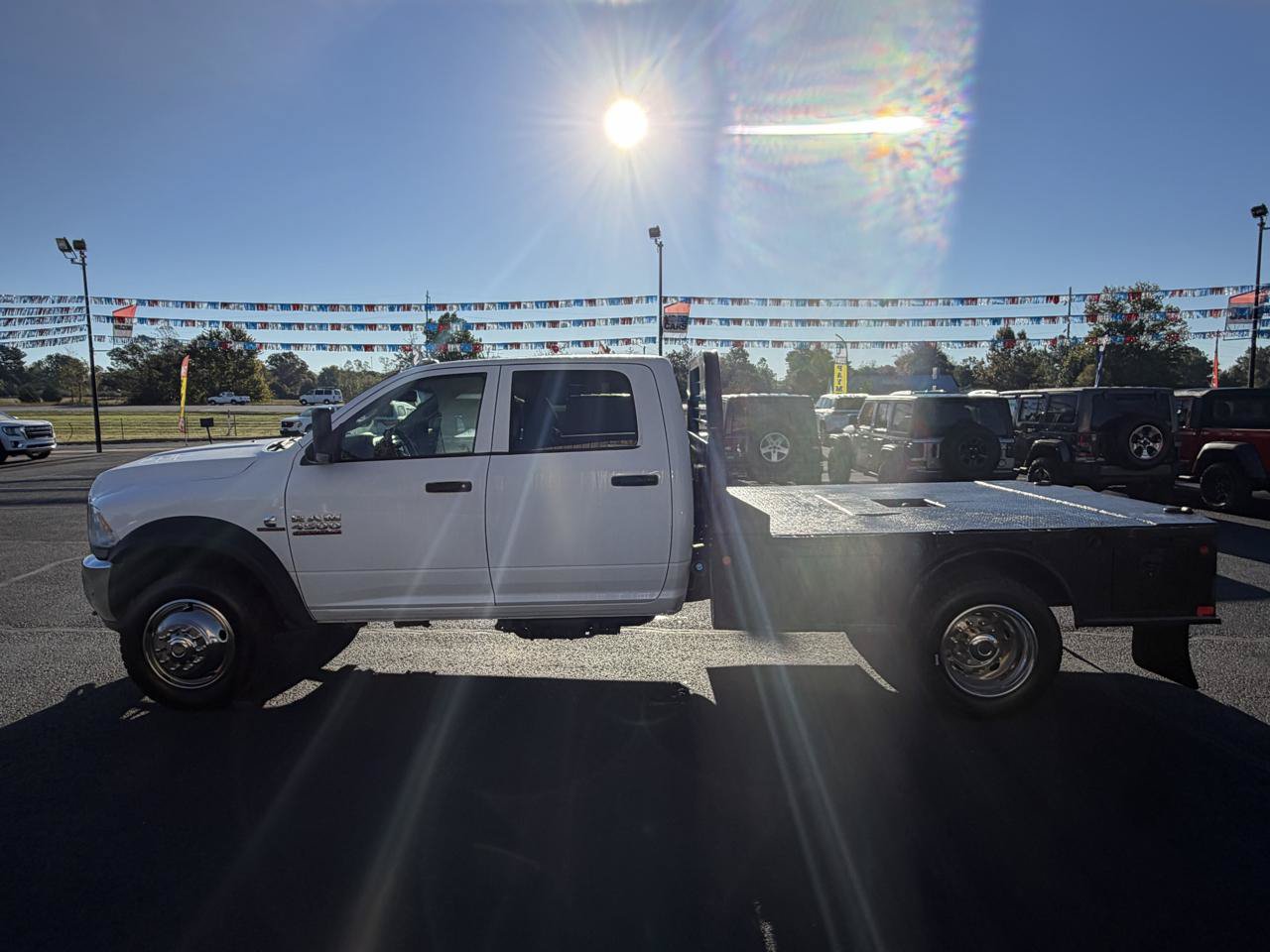 Used 2016 RAM 4500 Tradesman w/ Chrome Appearance Group AWD/4WD image 7