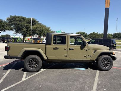 New 2025 Jeep Gladiator Sport