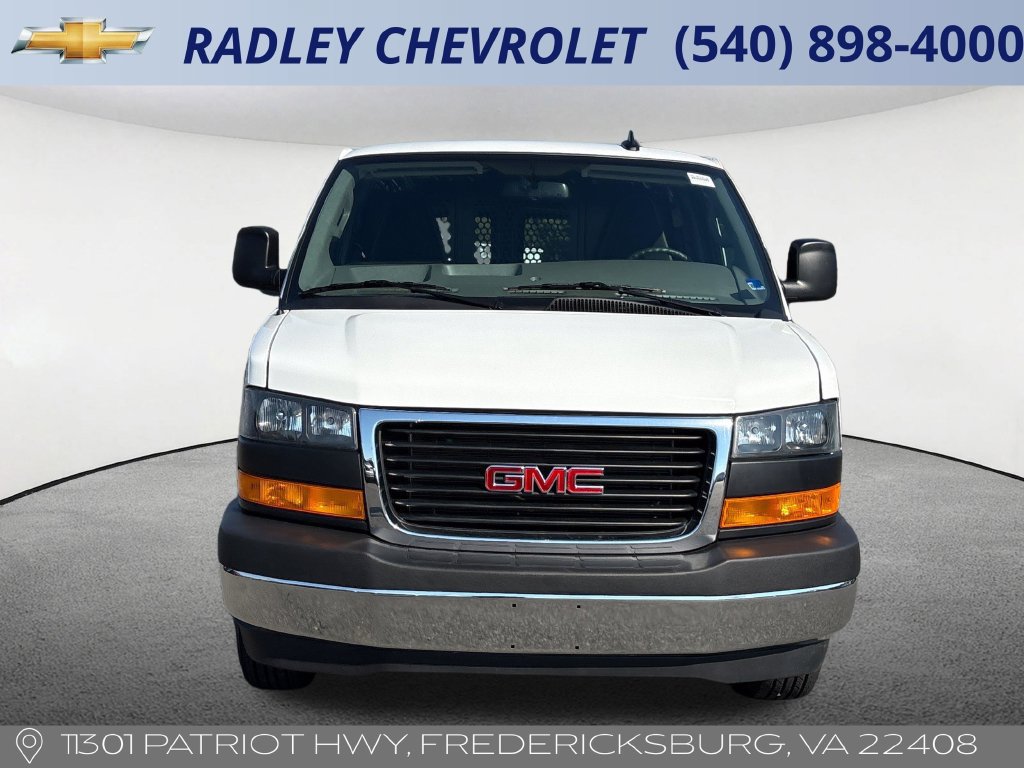 Used 2025 GMC Savana 2500 w/ Driver Convenience Package RWD image 18