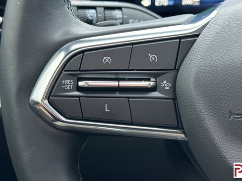 Used 2025 Chevrolet Equinox ACTIV w/ Convenience Package III image 28