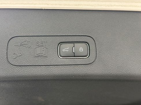 Used 2025 Lincoln Aviator Reserve w/ Equipment Group 201A AWD/4WD image 29