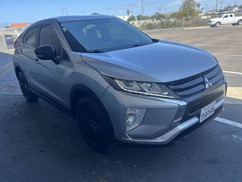 Used 2019 Mitsubishi Eclipse Cross AWD image 2