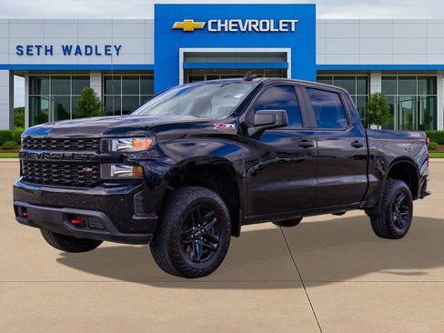 Used 2021 Chevrolet Silverado 1500 Custom Trail Boss w/ LPO, Dark Essentials Package image 3