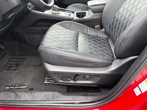 Used 2023 Mitsubishi Outlander SEL image 26