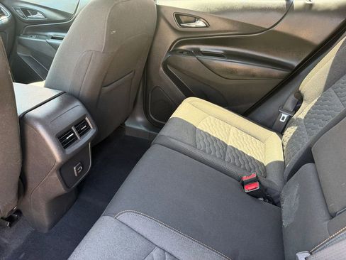 Used 2021 Chevrolet Equinox LT FWD image 14