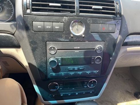 Used 2008 Ford Fusion SEL FWD image 10