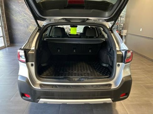 Used 2023 Subaru Outback Limited AWD/4WD image 34