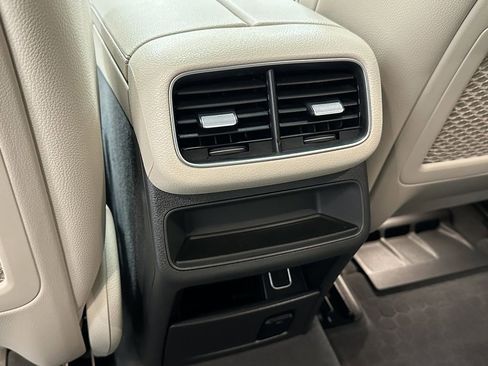 Used 2020 Mercedes-Benz GLE 350 image 27