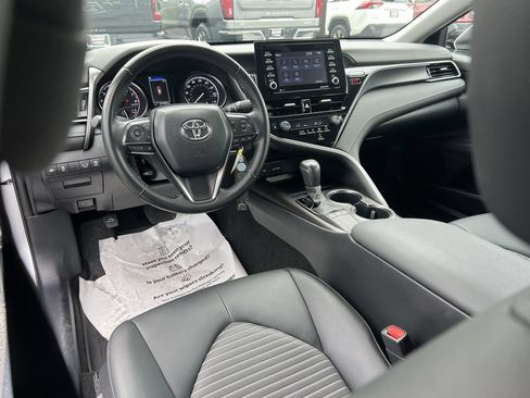 Used 2023 Toyota Camry SE FWD image 29