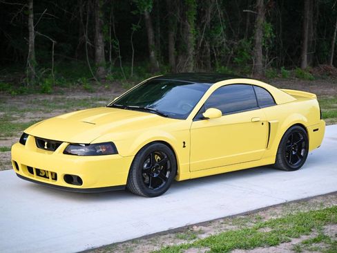 Used 2003 Ford Mustang Cobra RWD image 9