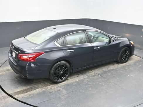 Used 2018 Nissan Altima 2.5 SV image 35