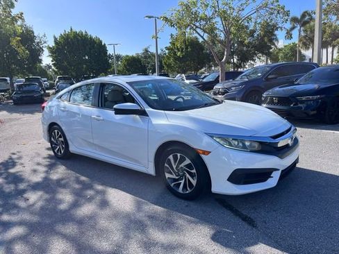 Used 2018 Honda Civic EX image 1