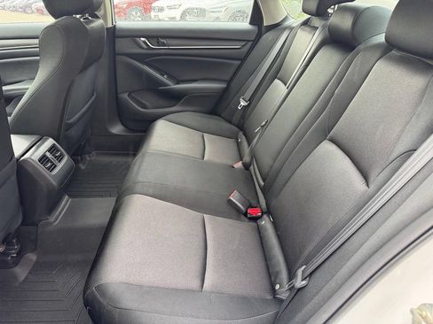 Used 2019 Honda Accord EX image 7
