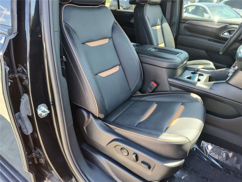 Used 2024 GMC Yukon AT4 w/ Technology Package image 25