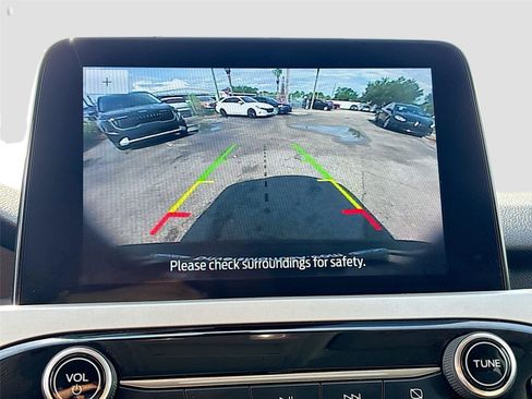 Used 2021 Ford Escape SE FWD image 13