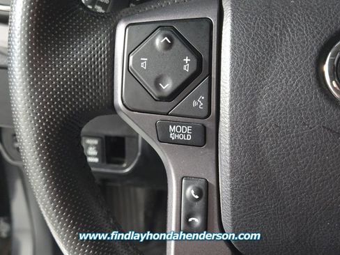 Used 2022 Toyota Tacoma TRD Off-Road w/ Technology Package AWD/4WD image 25