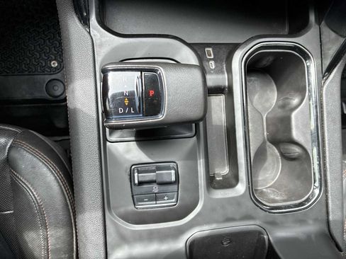 Used 2022 GMC Sierra 1500 AT4 w/ AT4 Premium Package AWD/4WD image 22