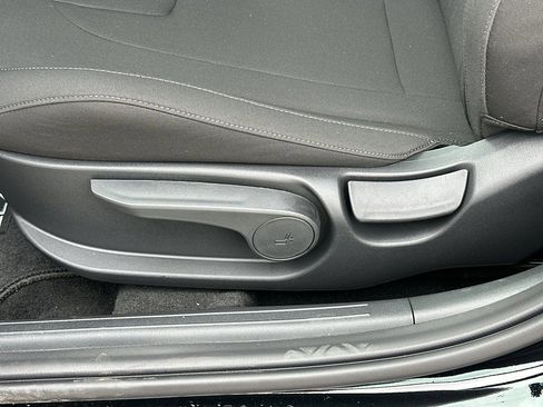 New 2026 Hyundai Elantra Sport FWD image 22