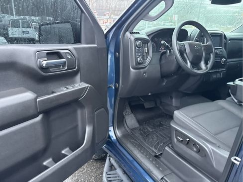 Certified 2022 Chevrolet Silverado 1500 Custom Trail Boss image 7