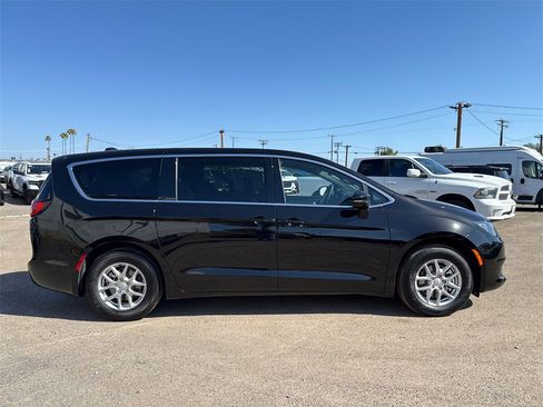 New 2025 Chrysler Voyager LX image 6